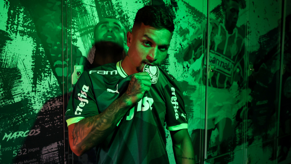 Palmeiras oficializa retorno de Artur, ex-Red Bull Bragantino: ‘O cria da Academia está em casa’