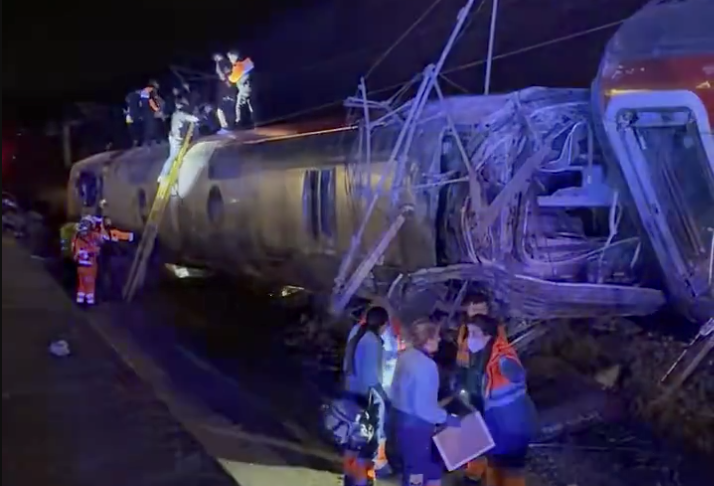 Acidente entre trens na Espanha deixa 21 mortos e 70 feridos