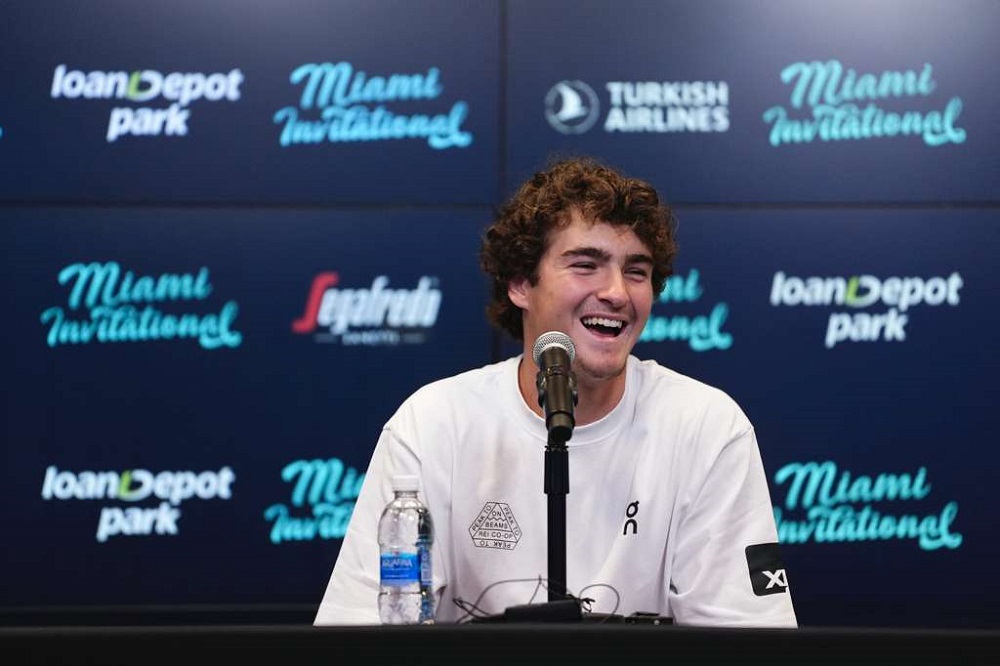 João Fonseca desiste do ATP de Brisbane por lesão e corre risco de deixar o Top 30