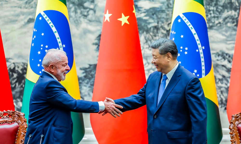 Xi Jinping liga para Lula e defende ‘papel central’ da ONU