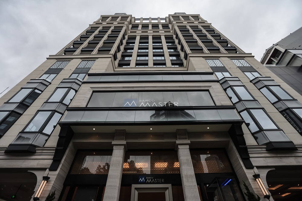 PF cancela três depoimentos do caso Master; diretor é ouvido