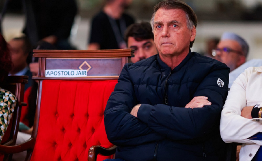 Bolsonaro tem 10 dias para apresentar defesa contra a perda de patente