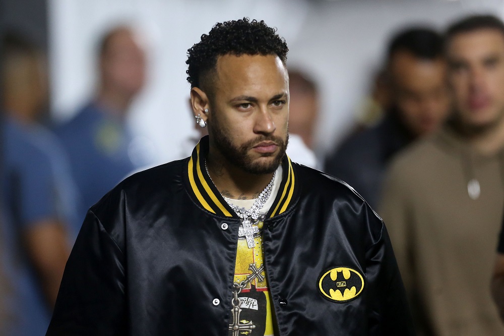 Às vésperas do retorno, Neymar brinca sobre Carnaval: ‘Quem não gosta é maluco’