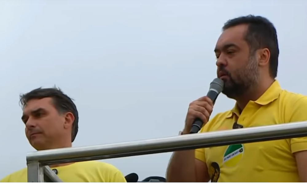 Flávio Bolsonaro e Cláudio Castro definem candidatos para a chapa no Rio