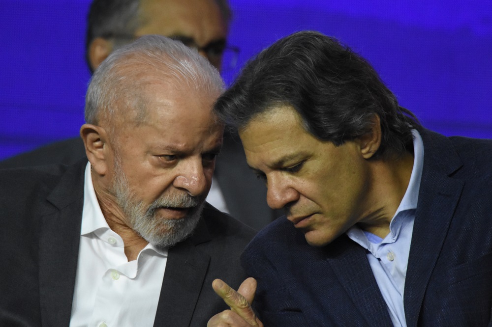 Haddad nega ter tratado sobre eleições com Lula durante jantar no Alvorada