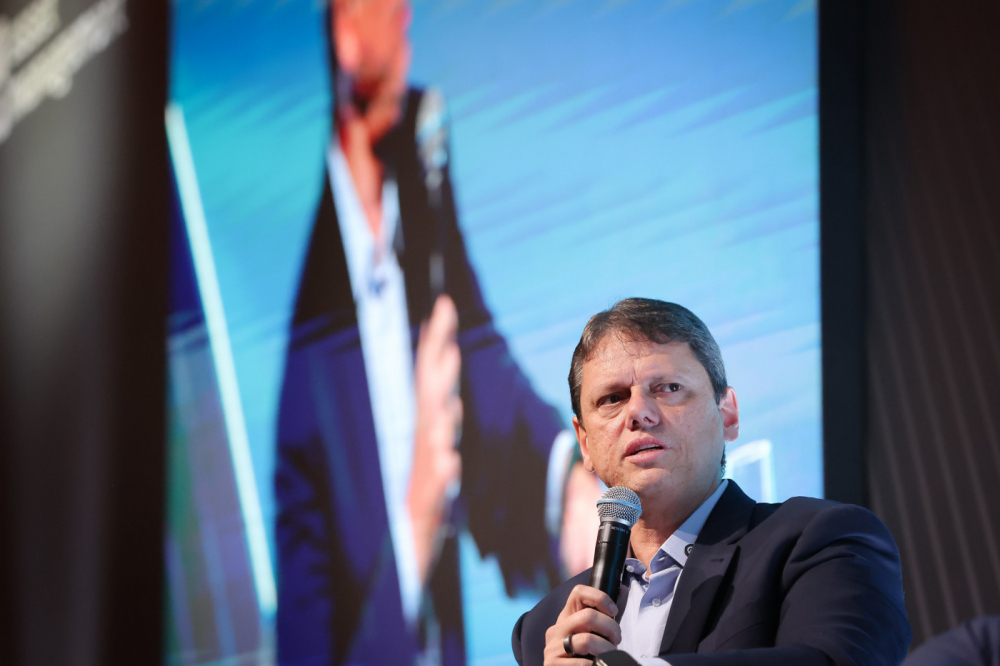 Novo anuncia apoio a Tarcísio na disputa pela reeleição em SP