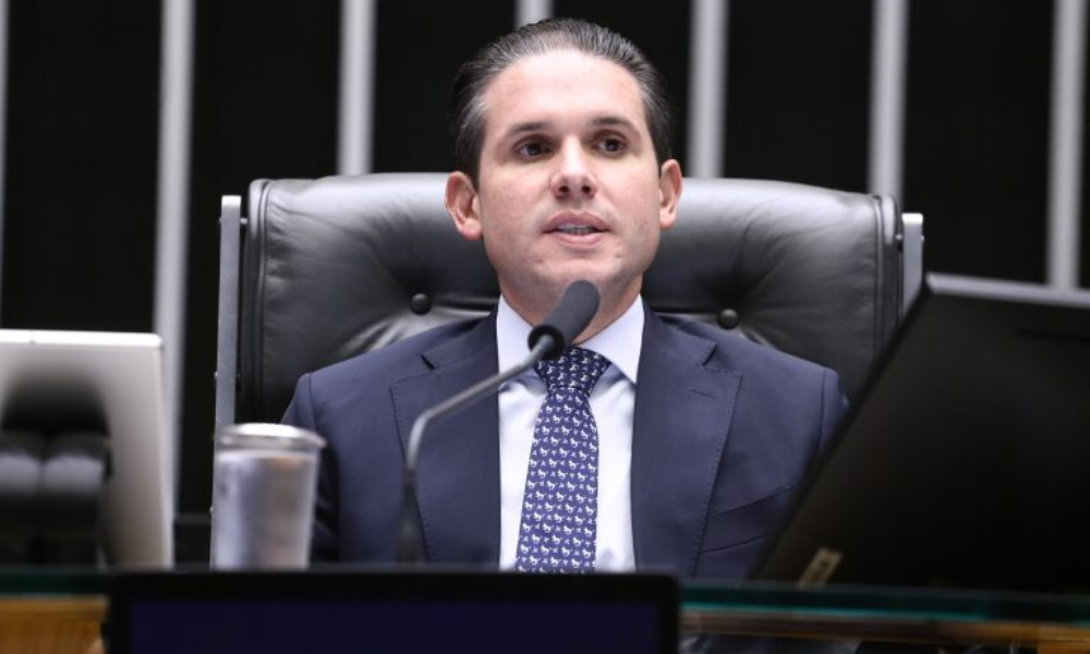 Motta diz que Brasil está pronto para acabar com escala 6×1