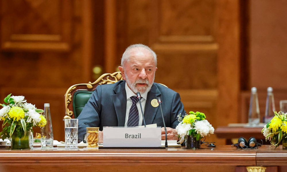 Brasil critica ataques dos EUA e de Israel contra o Irã: ‘Grave preocupação’