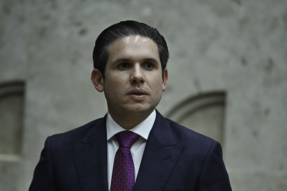 Candidatura de Tarcísio é cada vez mais distante, diz Motta