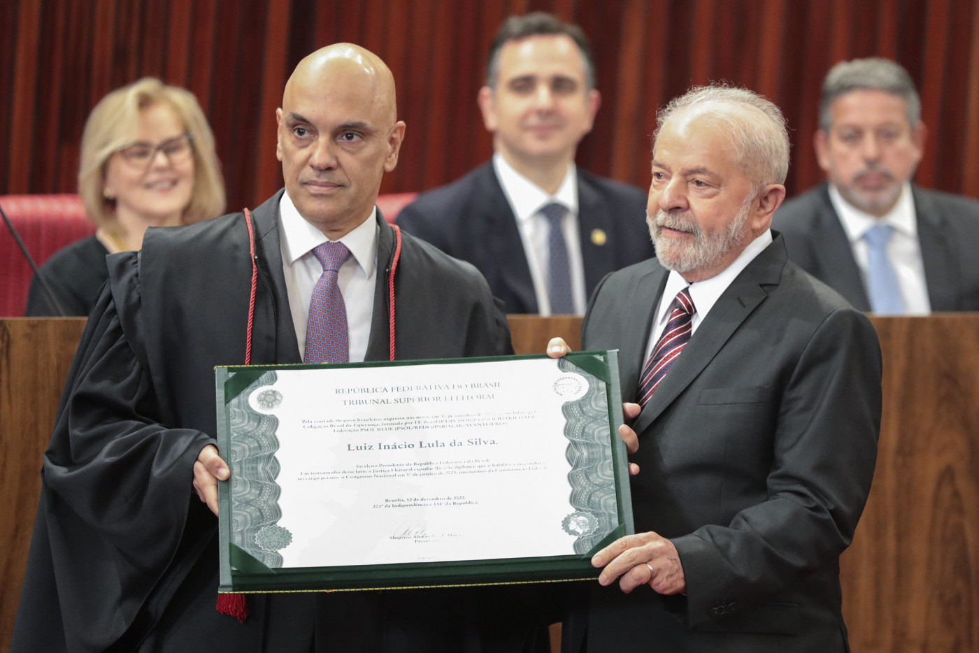 Operação em Goiás mira fraude contra falso mandado de prisão de Lula e Moraes