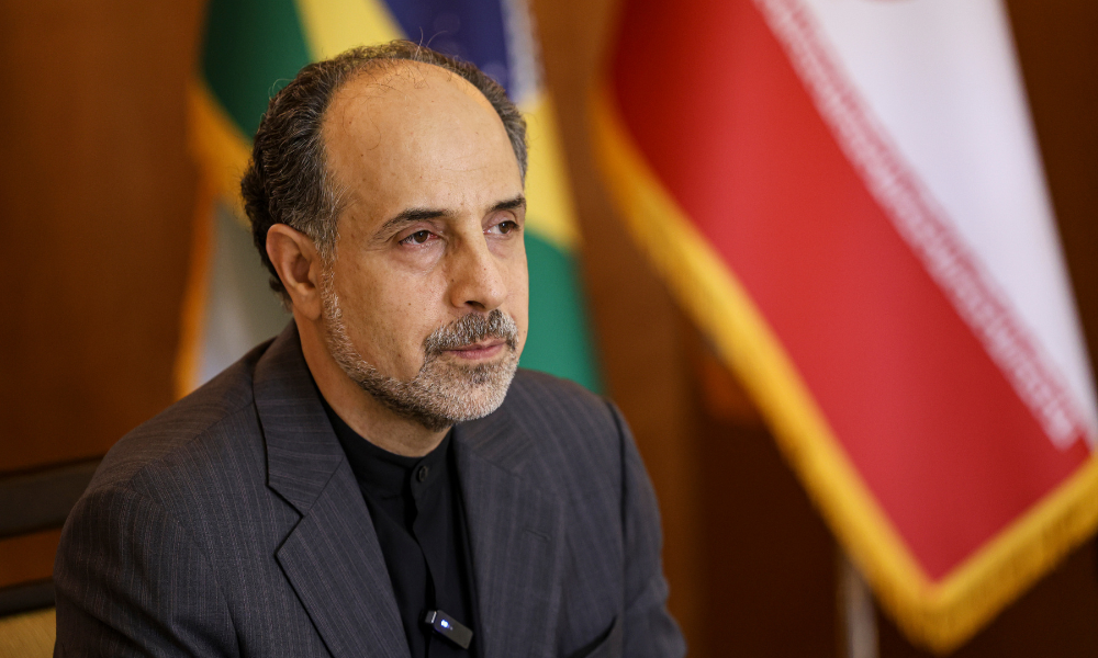 Embaixador do Irã no Brasil diz que país atacou bases militares, não nações vizinhas