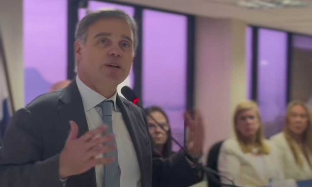 Mendonça diz que bom juiz não ‘é estrela’, mas quem assume responsabilidades