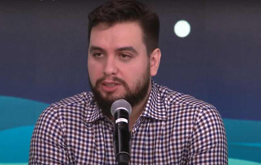 Moraes determina retorno de ex-assessor de Bolsonaro a presídio comum