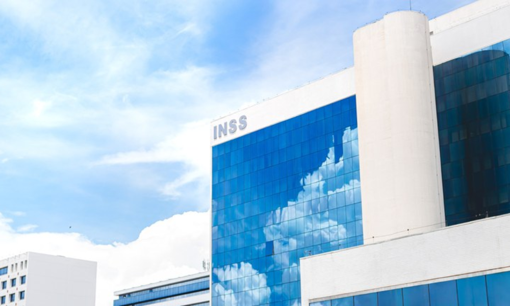 PT envia relatório alternativo da CPMI do INSS para PF e STF