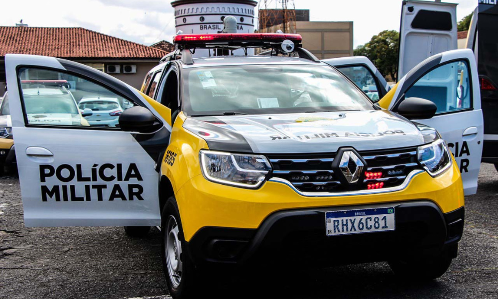 Adolescente é morta a facadas por ex enquanto andava com filha no colo no PR 