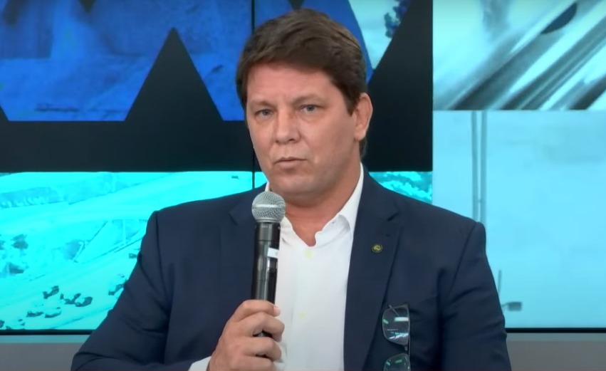 Sem Eduardo Bolsonaro nas urnas, bolsonaristas apostam em Mário Frias para assumir o 2222 