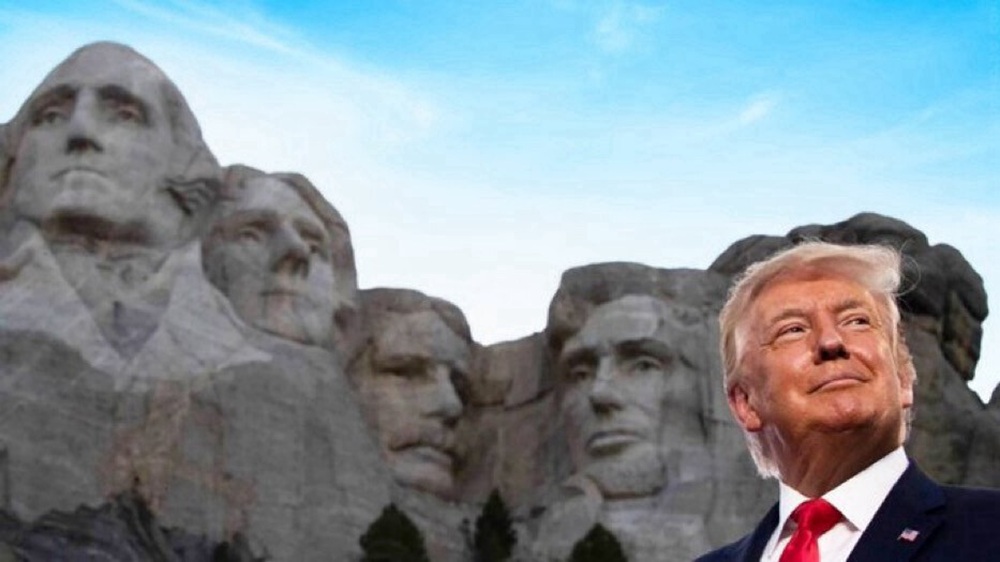 Trump posta montagem com seu rosto no monte Rushmore 