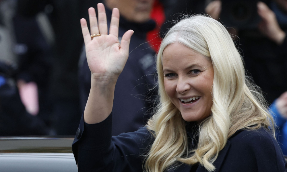 Princesa herdeira da Noruega entra na fila de espera para transplante de pulmão 