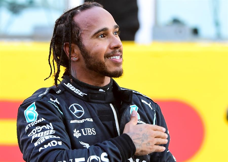 Aos 36 anos, Lewis Hamilton se diz motivado e garante presença na Fórmula 1 em 2022
