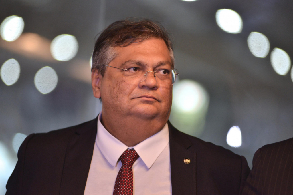 Dino vai abrir investigação sobre post em apoio a Bolsonaro em perfil da PRF