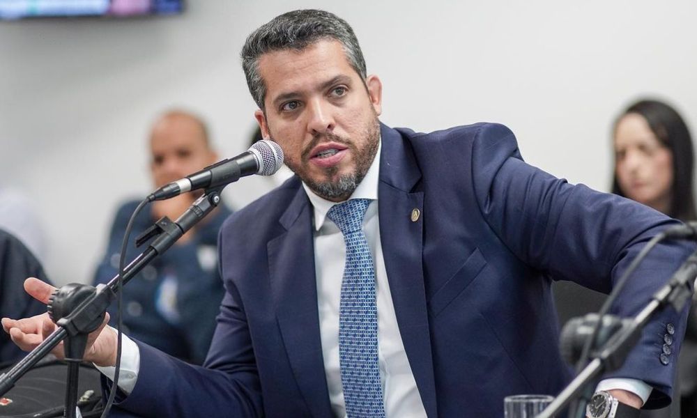 MP Eleitoral denuncia Rodrigo Amorim por violência política de gênero