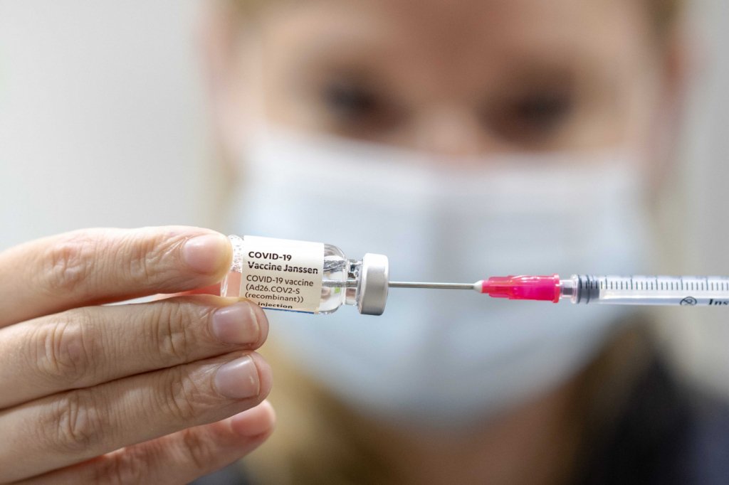 Senado volta a discutir a compra de vacinas contra a Covid-19 por empresas